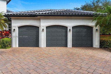Villa Stonebrook presents a private retreat designed for comfort - photo 4