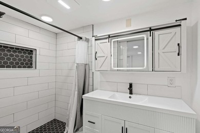 Sitting on a deep-water cove with water views, this fully - photo 19