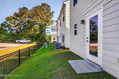 Discover the perfect blend of privacy and low-maintenance living - photo 19