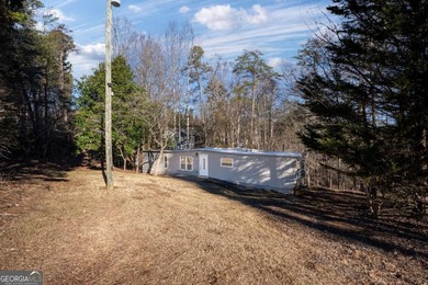Sitting on a deep-water cove with water views, this fully - photo 45