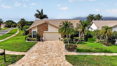 Welcome to this single-story residence in Boca Greens 5, Boca - photo 3