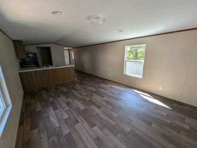 Experience peaceful living in Seneca, South Carolina! Brand-new - photo 5