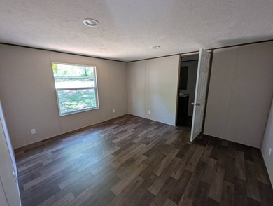 Experience peaceful living in Seneca, South Carolina! Brand-new - photo 9