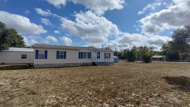 Lake Kathryn - Lake County Home For Sale in Paisley Florida