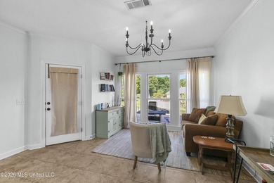 Waterfront home on a large lot in Lake Caroline, complete with a - photo 8