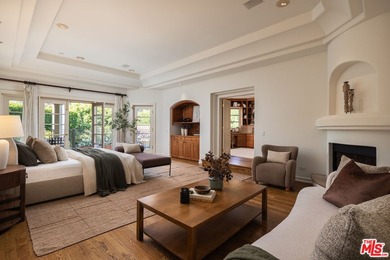 Set behind private gates with a circular driveway, this - photo 11