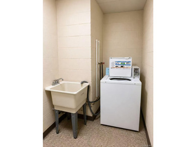 This property is situated in the most central and convenient - photo 12