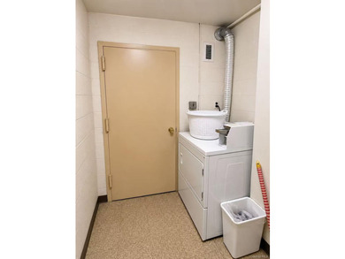 This property is situated in the most central and convenient - photo 13