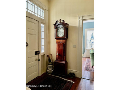 STEP INTO A PIECE OF NATCHEZ HISTORY WITH THE BREATHTAKING OAK - photo 14