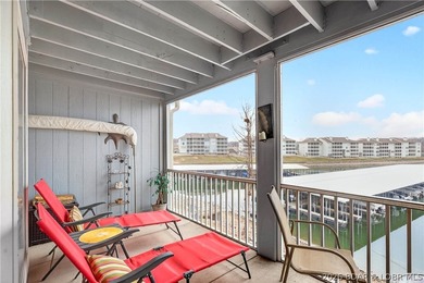 Condos like this one don't come up very often at the iconic - photo 15