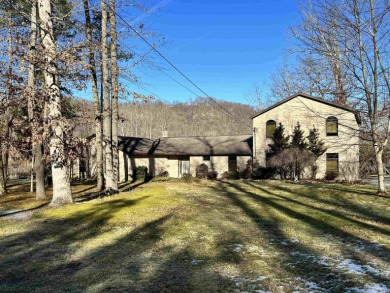 (private lake, pond, creek) Home For Sale in Terra Alta West Virginia