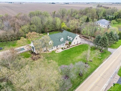 Exquisite sprawling estate residence showcasing craftsmanship - photo 25