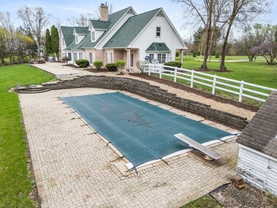 Exquisite sprawling estate residence showcasing craftsmanship - photo 27