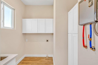 Brand-New Waterfront Home - Completed and Move-In Ready. This - photo 28