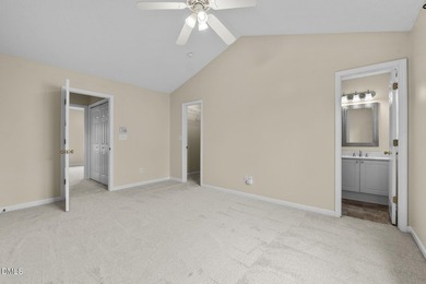 Beautifully maintained and extensively updated 2-bedroom, 2 - photo 28