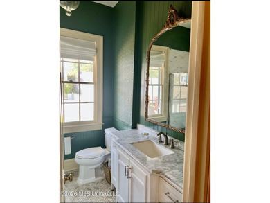 STEP INTO A PIECE OF NATCHEZ HISTORY WITH THE BREATHTAKING OAK - photo 38