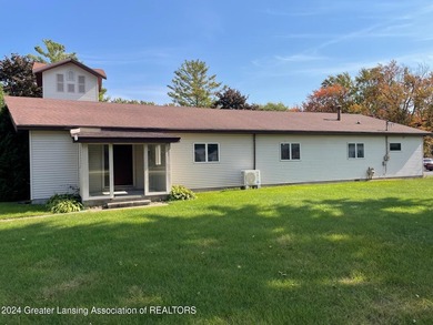 Beautifully maintained church sitting on 6 lots. Easy in and out - photo 42