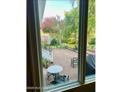 STEP INTO A PIECE OF NATCHEZ HISTORY WITH THE BREATHTAKING OAK - photo 45