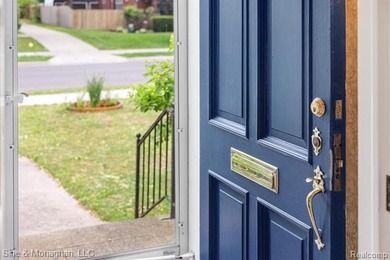 Discover the perfect blend of comfort, convenience, and walkable - photo 5