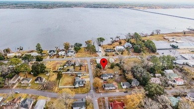 Large prepped residential lot on the cusp of the historic - photo 3