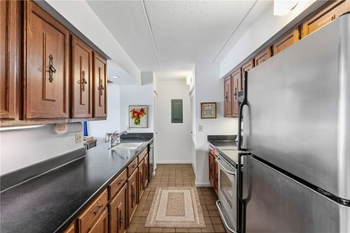 Enjoy the sunrises on the spacious balcony with million dollar - photo 20