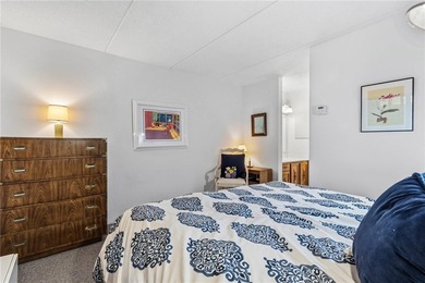 Enjoy the sunrises on the spacious balcony with million dollar - photo 22