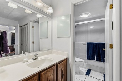 Enjoy the sunrises on the spacious balcony with million dollar - photo 24