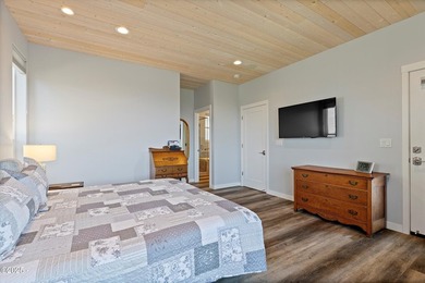 Situated in the Resort at Bayview community, this 3 bedroom, 2.5 - photo 26