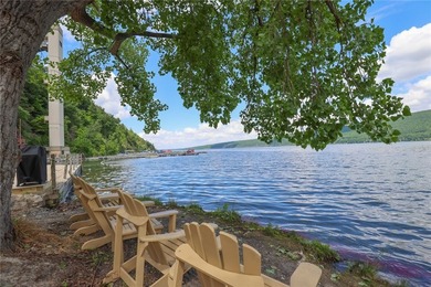 Enjoy the sunrises on the spacious balcony with million dollar - photo 32