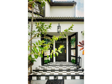 Exquisitely & completely renovated with no expense spared, this - photo 39
