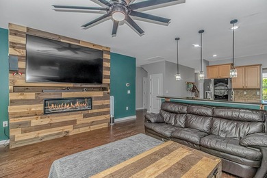 Welcome to the gated community of Rivers Edge Plantation, where - photo 11
