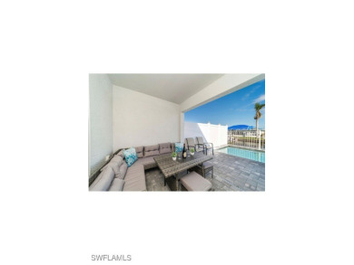Gorgeous duplex on a Gulf Access canal! 6 bedrooms, 4 full - photo 11