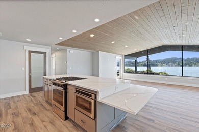 Lakefront home at the Oregon Coast, this single level this home - photo 13