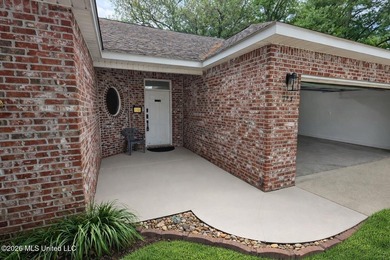 Beautifully updated 3 bedroom, 2 bathroom home offering - photo 3