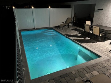 Gorgeous duplex on a Gulf Access canal! 6 bedrooms, 4 full - photo 17