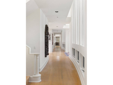 Introducing a breathtaking East Hampton contemporary sanctuary - photo 18