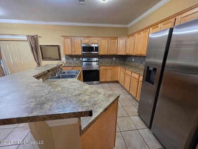 Beautifully updated 3 bedroom, 2 bathroom home offering - photo 10