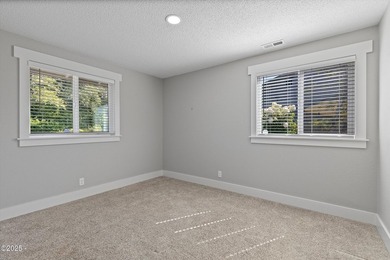 Lakefront home at the Oregon Coast, this single level this home - photo 23