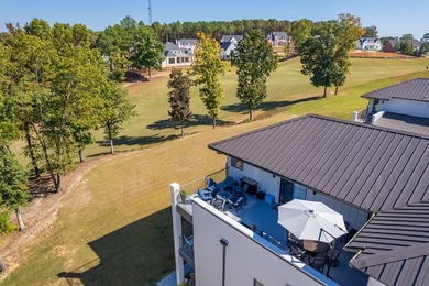 Enjoy resort-style living in this beautiful golf course - photo 23