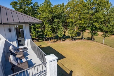 Enjoy resort-style living in this beautiful golf course - photo 25