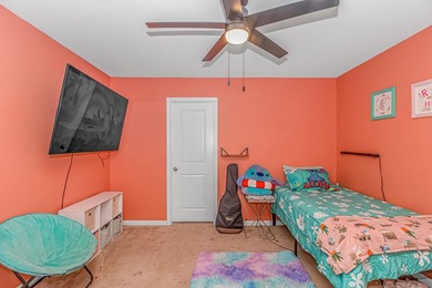 Welcome to the gated community of Rivers Edge Plantation, where - photo 26