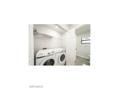Gorgeous duplex on a Gulf Access canal! 6 bedrooms, 4 full - photo 27