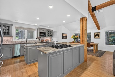 Timeless mountain lodge coupled with new mountain modern - photo 29
