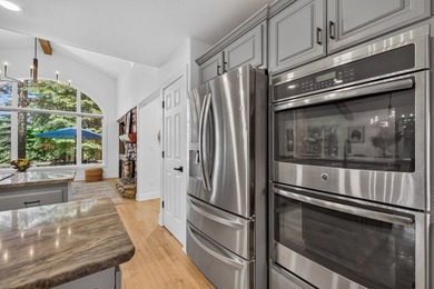 Timeless mountain lodge coupled with new mountain modern - photo 31