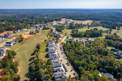 Enjoy resort-style living in this beautiful golf course - photo 32