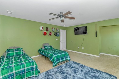 Welcome to the gated community of Rivers Edge Plantation, where - photo 33