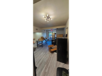 Tremendous opportunity to own your very own commercial property! - photo 3