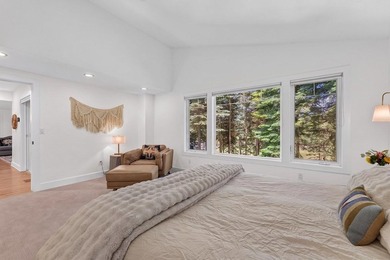 Timeless mountain lodge coupled with new mountain modern - photo 38