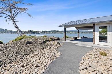 Lakefront home at the Oregon Coast, this single level this home - photo 39