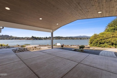 Lakefront home at the Oregon Coast, this single level this home - photo 43